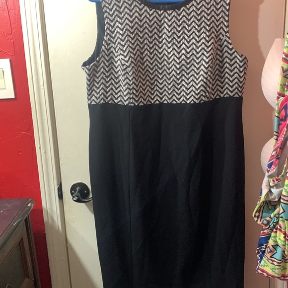 Women Kasper black/white dress sz 16p lined - Picture 2 of 5